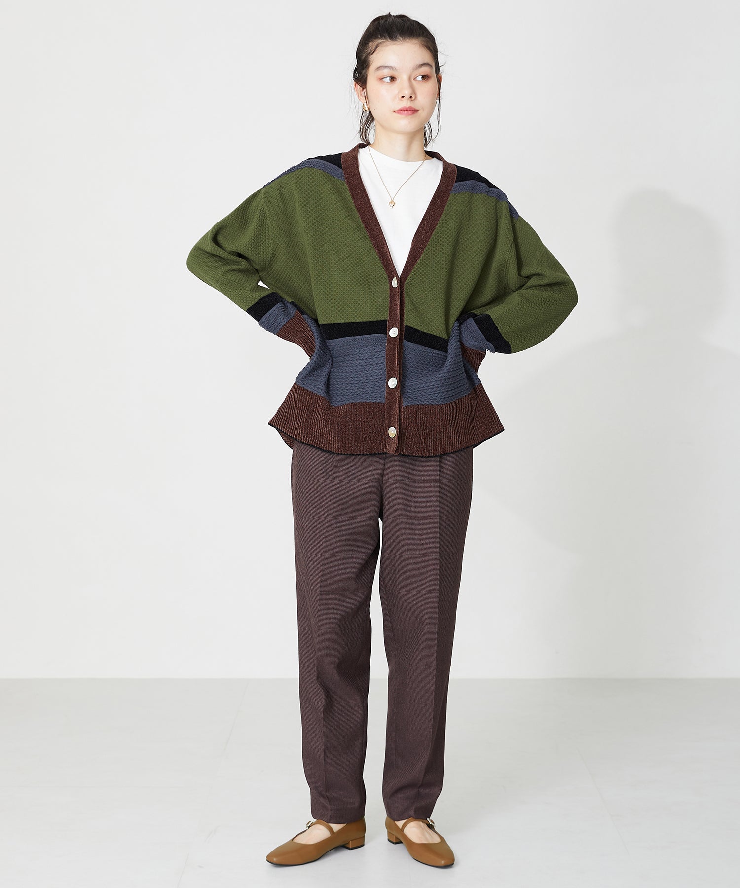 【WEB限定】ビジューバックルストラップパンプス/32302